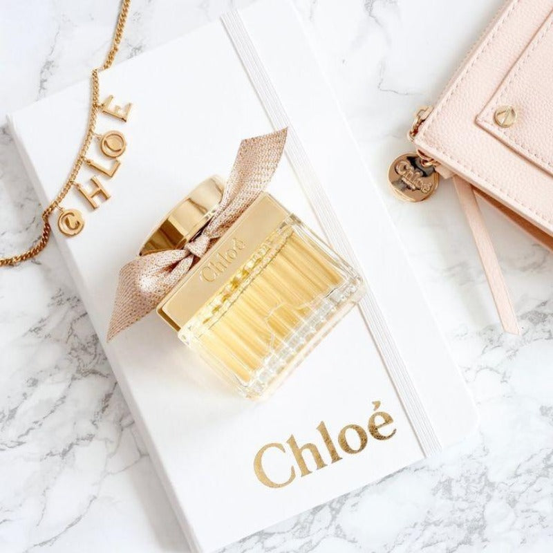 Chloe Signature